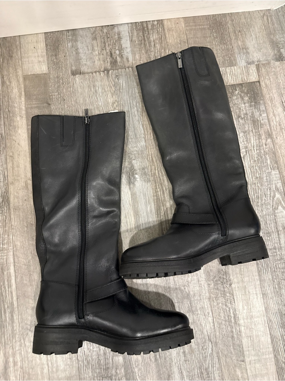Lucky Brand Women's Citere Buckle Tall Riding Boots Black Leather Size 8.5 NEW - Picture 2 of 8